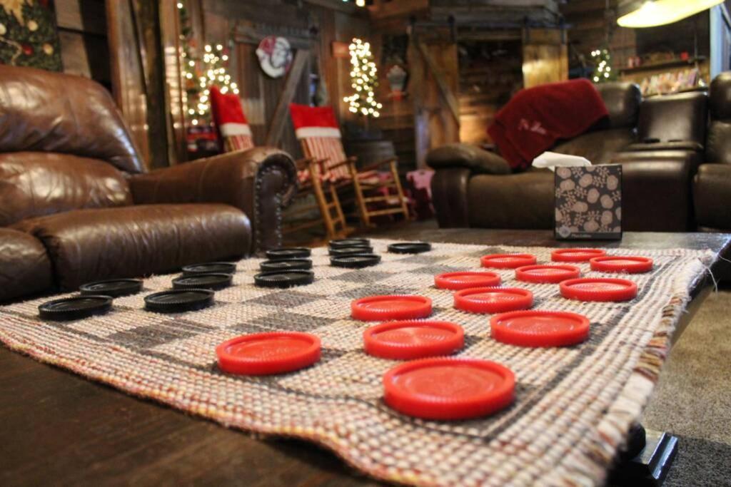 Rural Life On A Real Christmas Tree Farm! Hallmark Experience! Ozark Eksteriør bilde